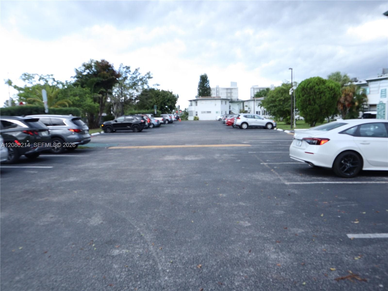 SKY LAKE GARDENS CONDOMIN · #231 in Miami - Photo 21