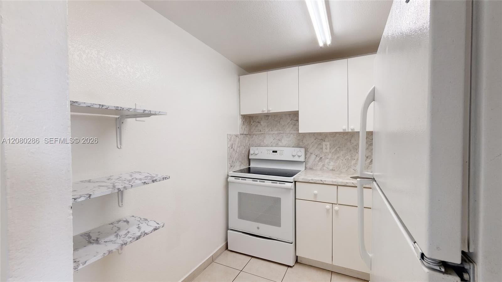 LAS ESTRELLAS CONDO · #303 in Hialeah - Photo 7