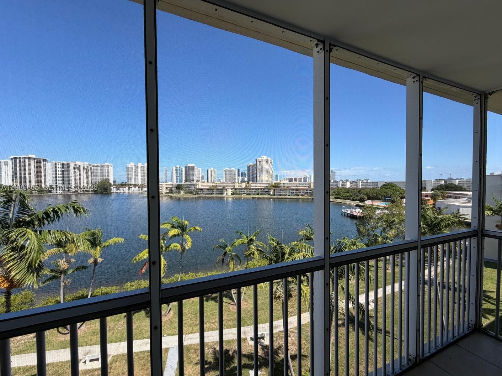Point East Sec II · #F608 in Aventura - Photo 16