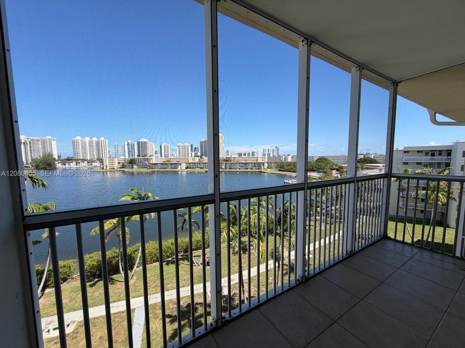 Point East Sec II · #F608 in Aventura - Photo 15