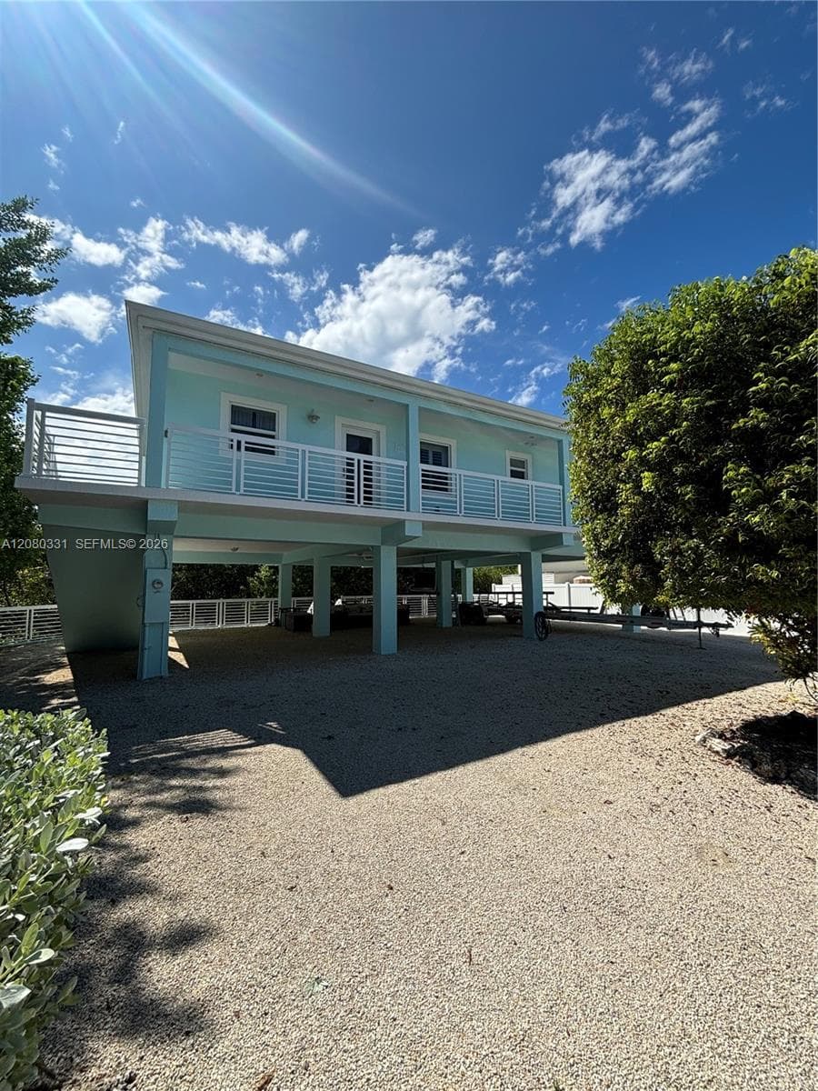 102 Venetian Dr photo 4