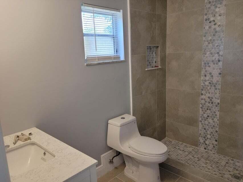 4010 Northshore Bath