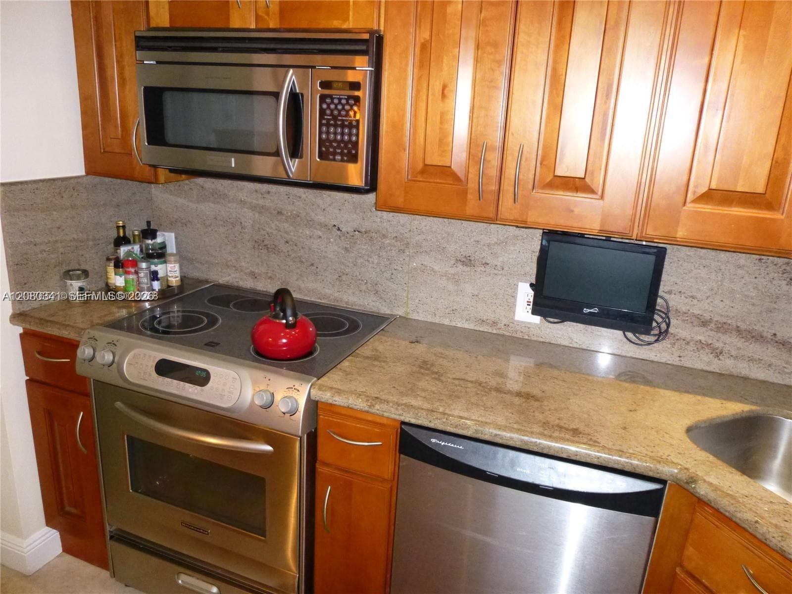 BRAVURA II CONDO · #107 in Aventura - Photo 17