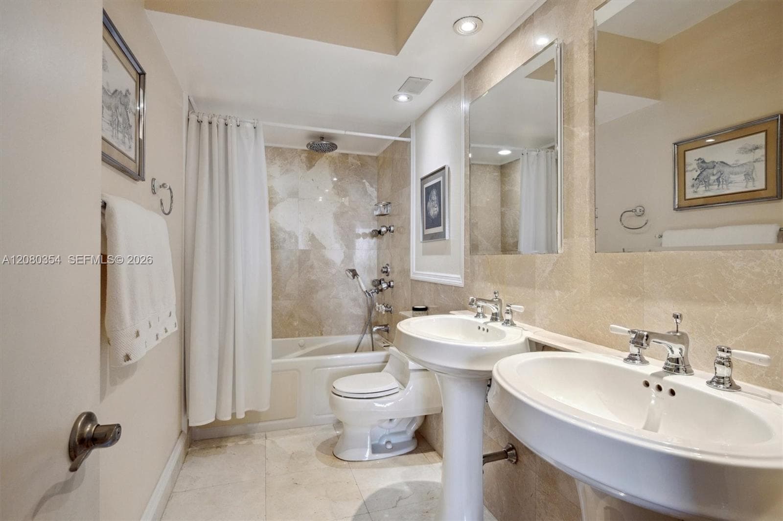 Arlene House · #2122 in Sunny Isles Beach - Photo 17