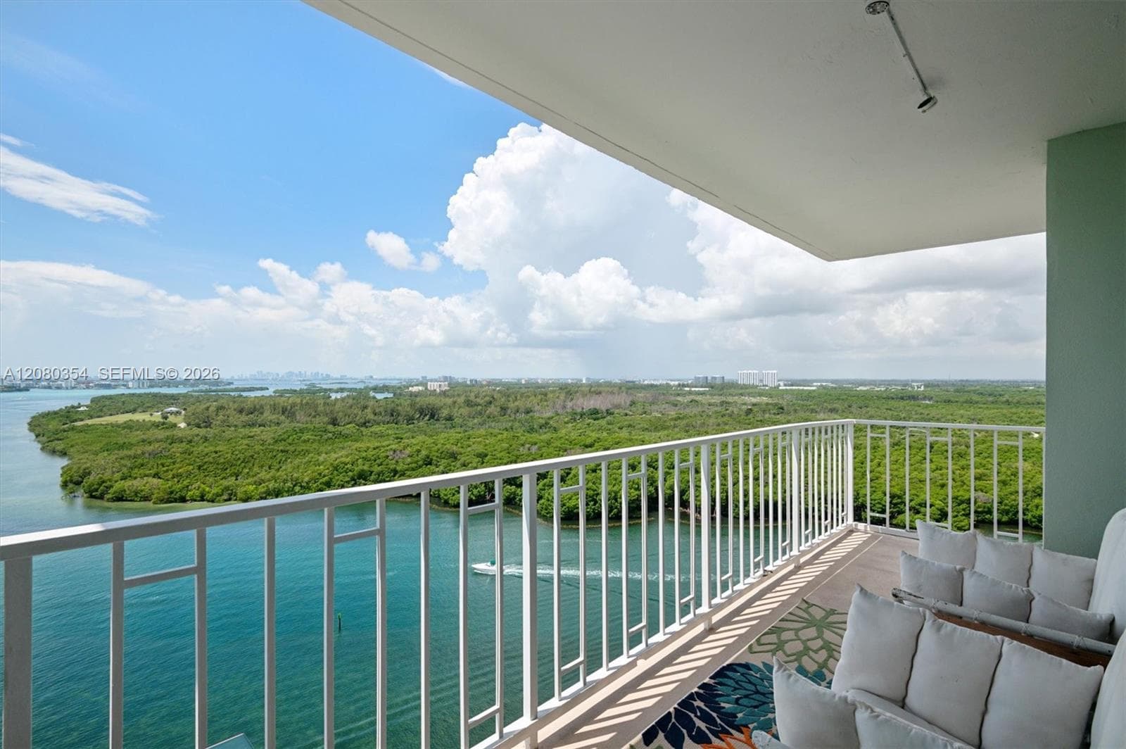 Arlene House · #2122 in Sunny Isles Beach - Photo 21