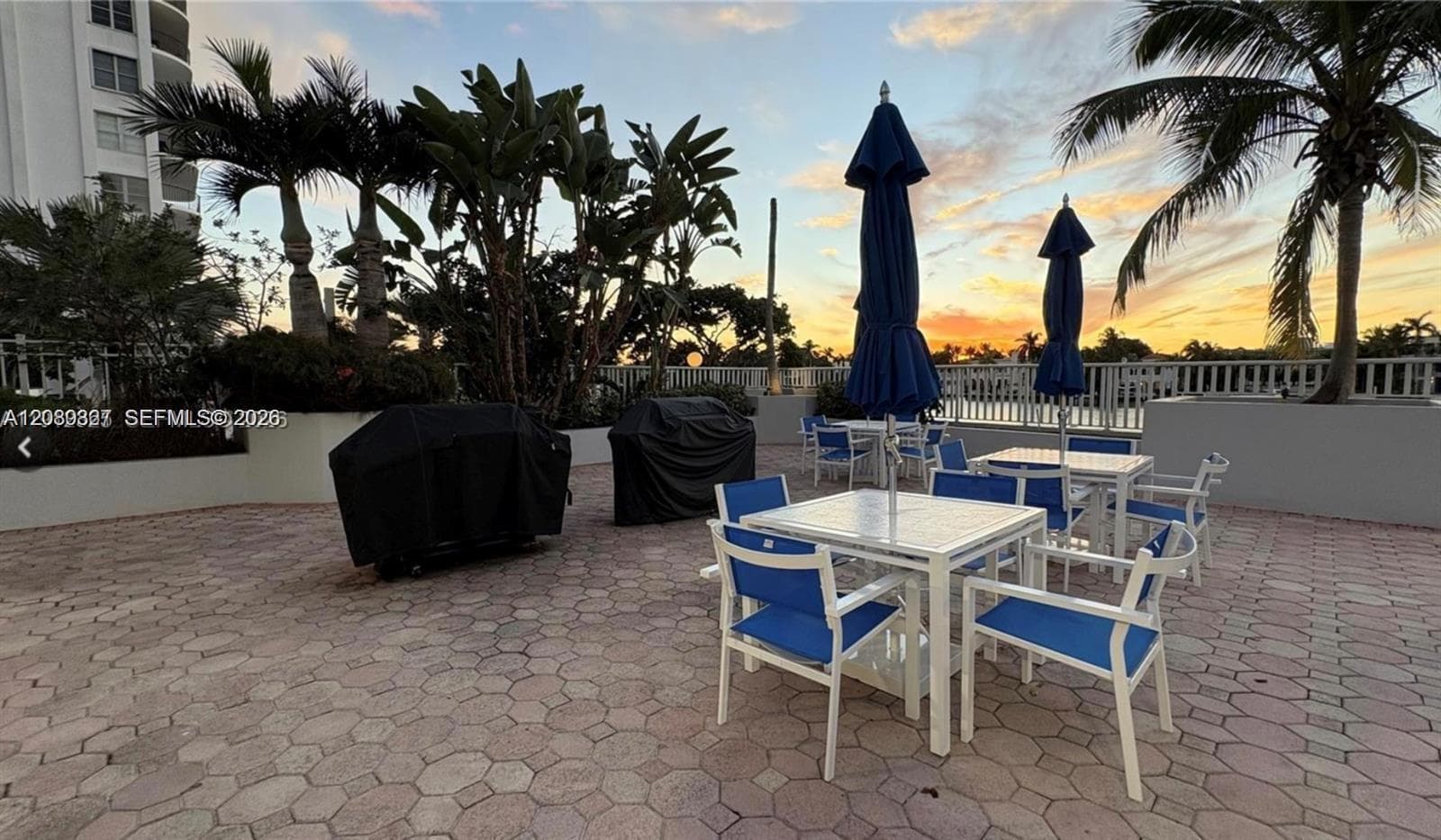 SEACOAST 5700 · #8M in Miami Beach - Photo 28