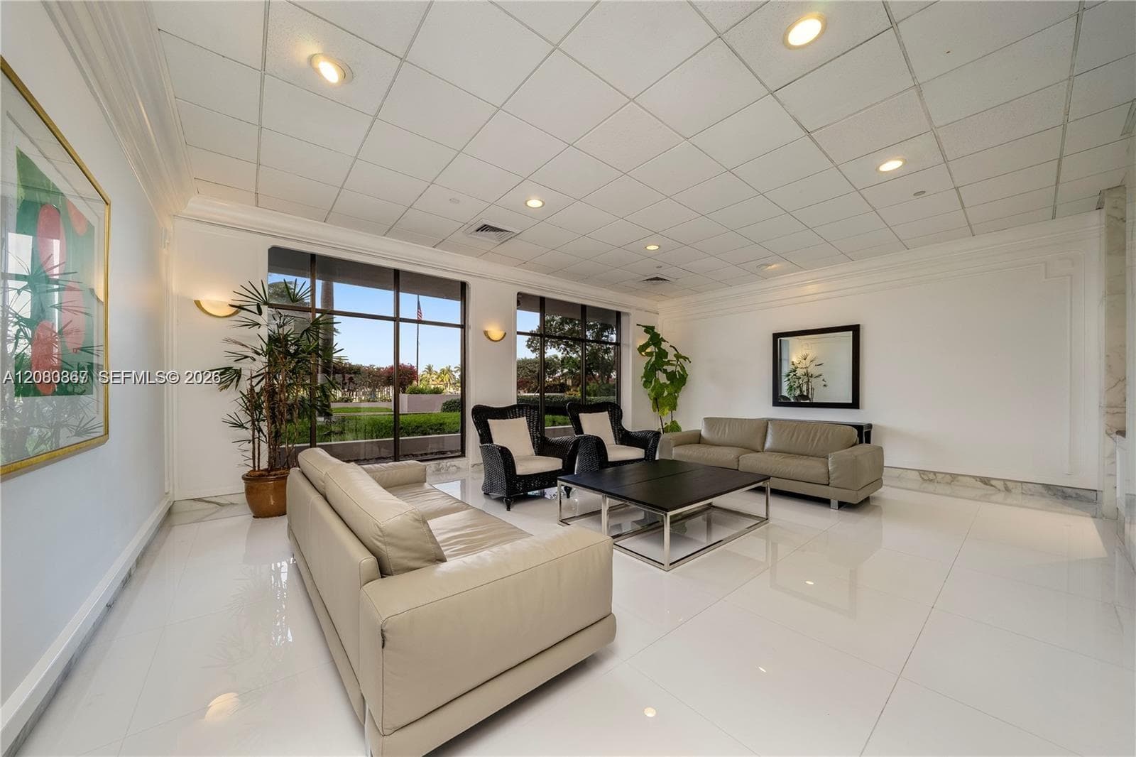 SEACOAST 5700 · #8M in Miami Beach - Photo 9