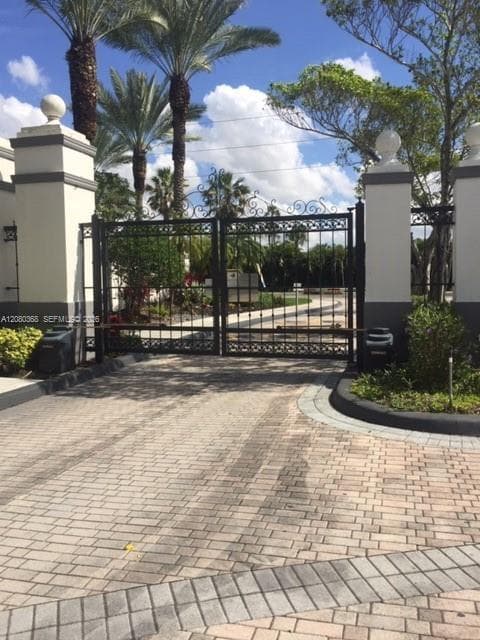 ENCLAVE AT DORAL CONDO NO · #306-1 in Doral - Photo 24