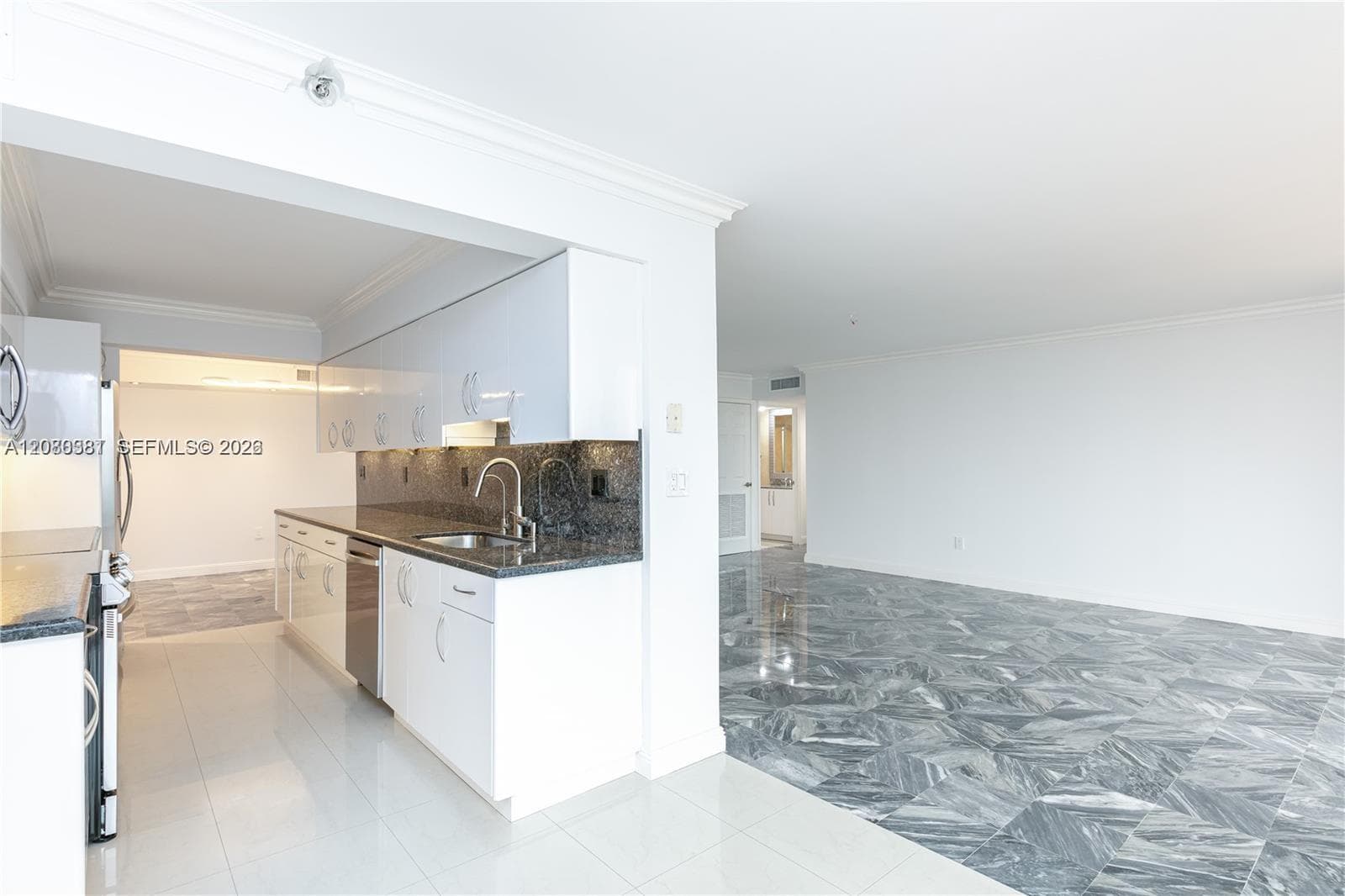 Winston Towers · #1201 in Sunny Isles Beach - Photo 6