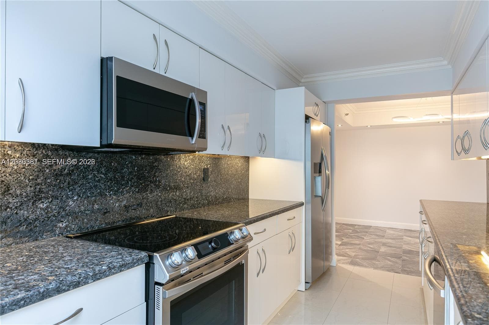 Winston Towers · #1201 in Sunny Isles Beach - Photo 5