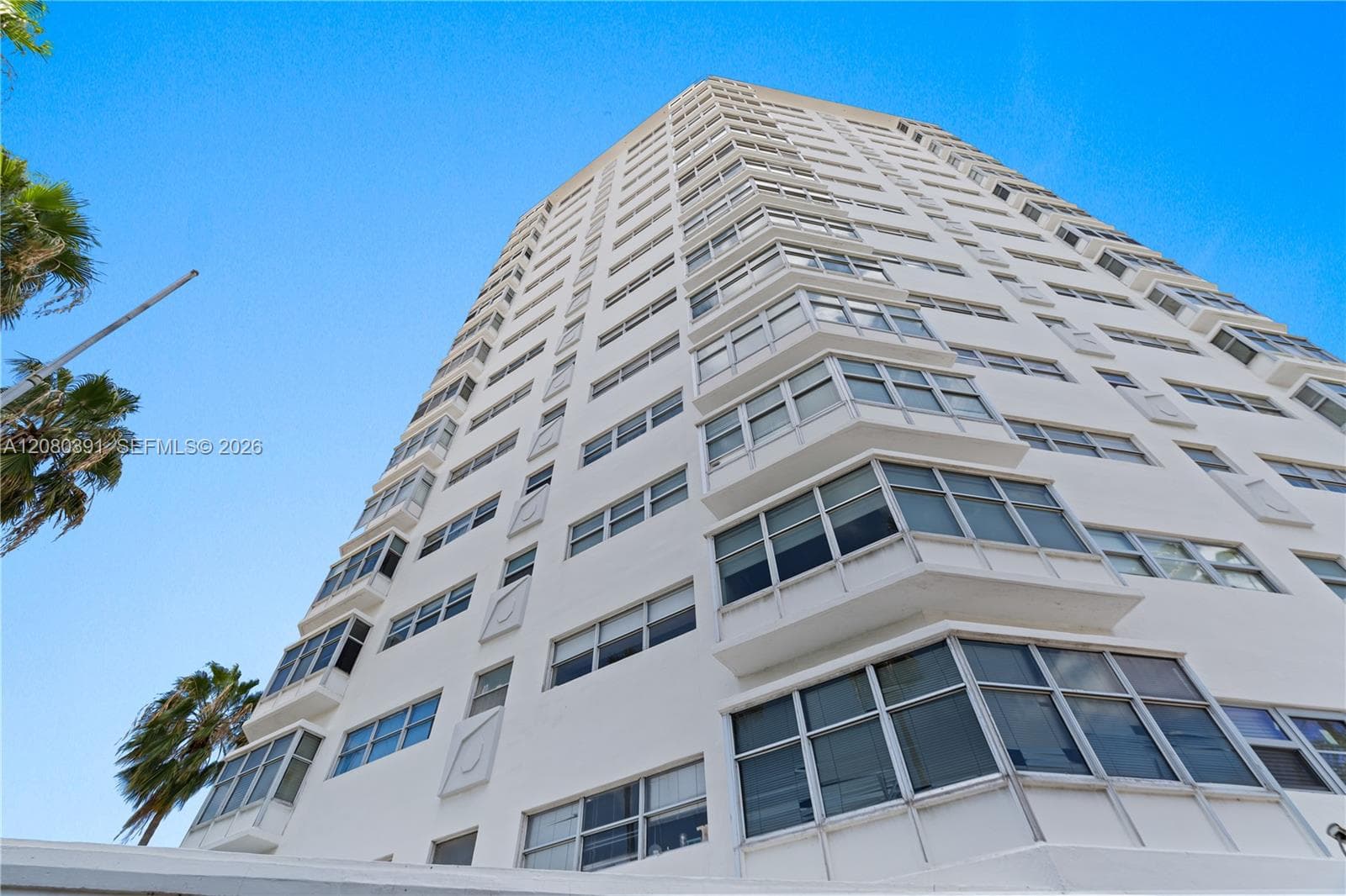 OCTAGON TOWERS I CONDO · #4G in Miami Beach - Photo 1