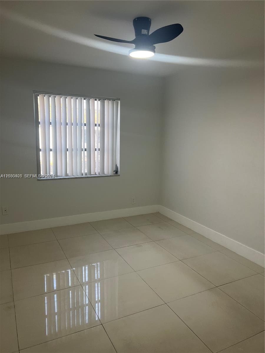 SPANISH OAKS CONDO · #17 in Boca Raton - Photo 7
