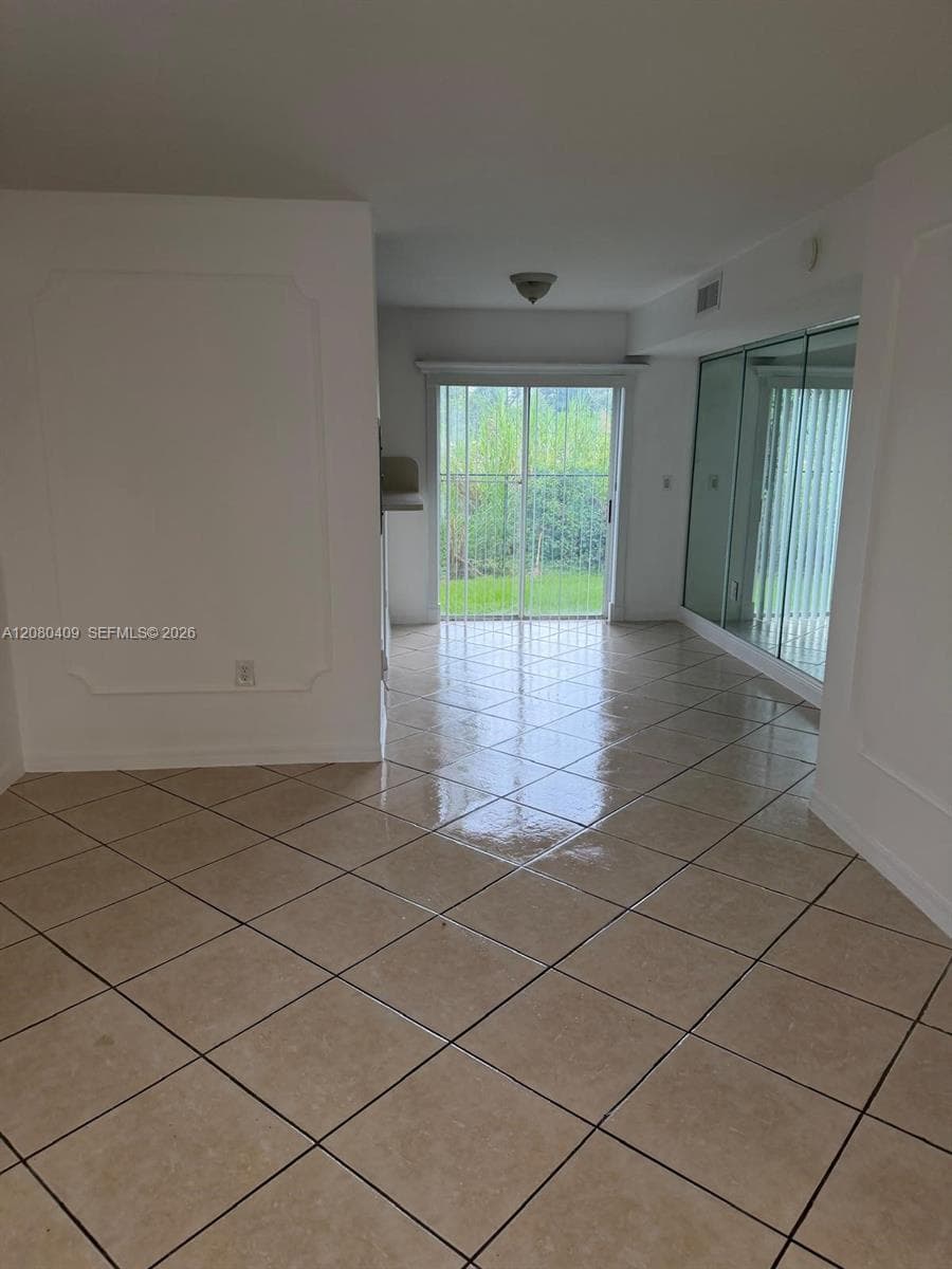 VENETIA GARDENS SOUTH CON · #101-28 in Homestead - Photo 1