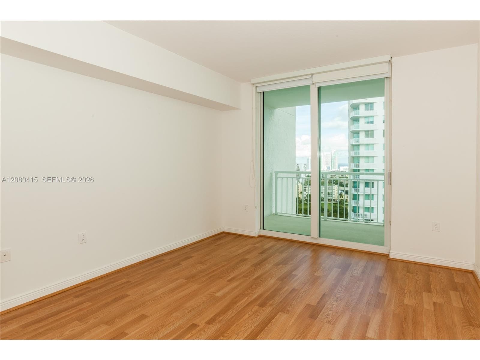 DUO Condos · #2203W in Hallandale Beach - Photo 9
