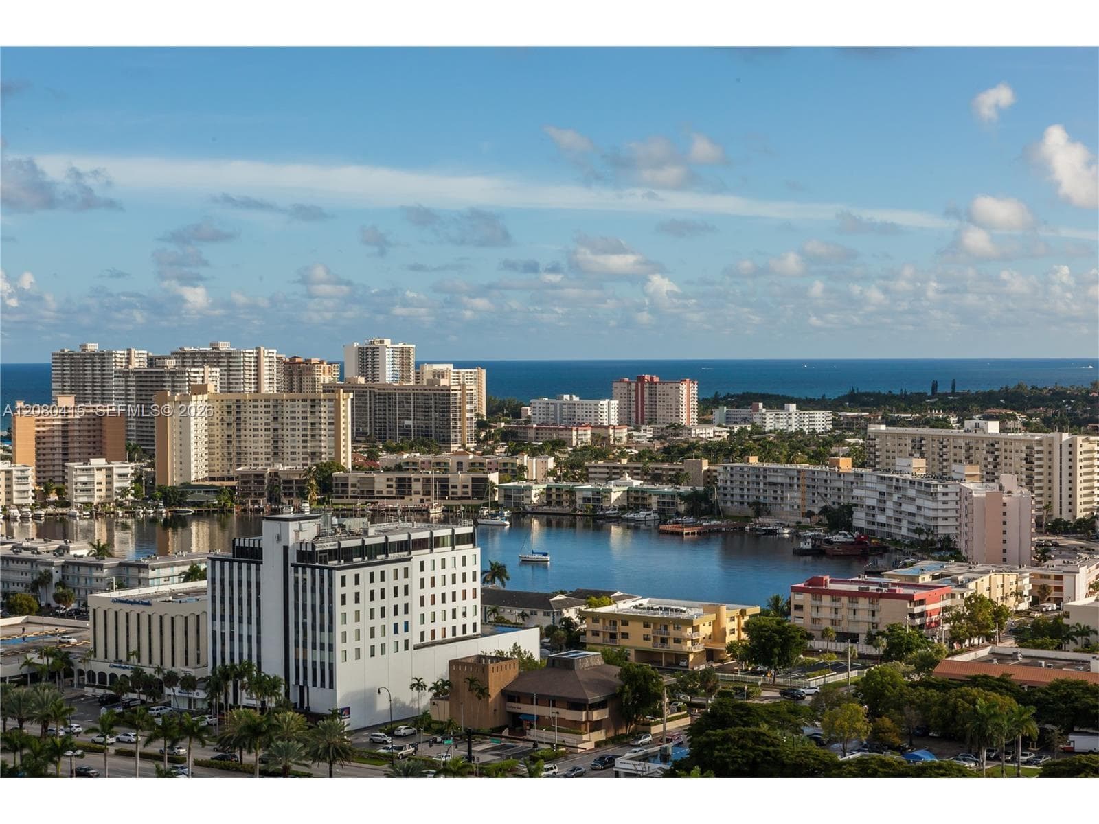 DUO Condos · #2203W in Hallandale Beach - Photo 10