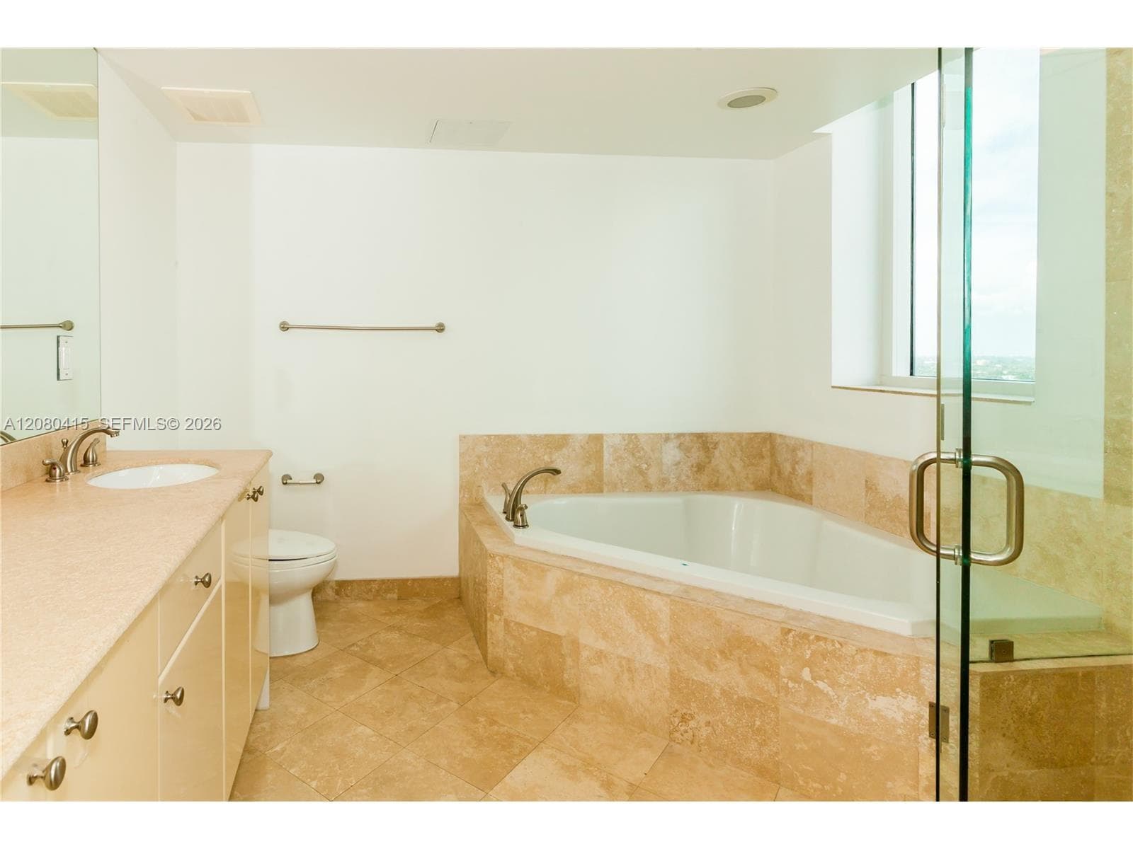 DUO Condos · #2203W in Hallandale Beach - Photo 4