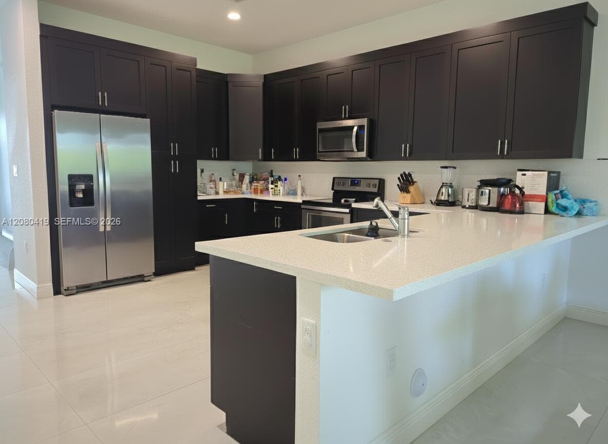 14809 SW 39th Ter photo 5