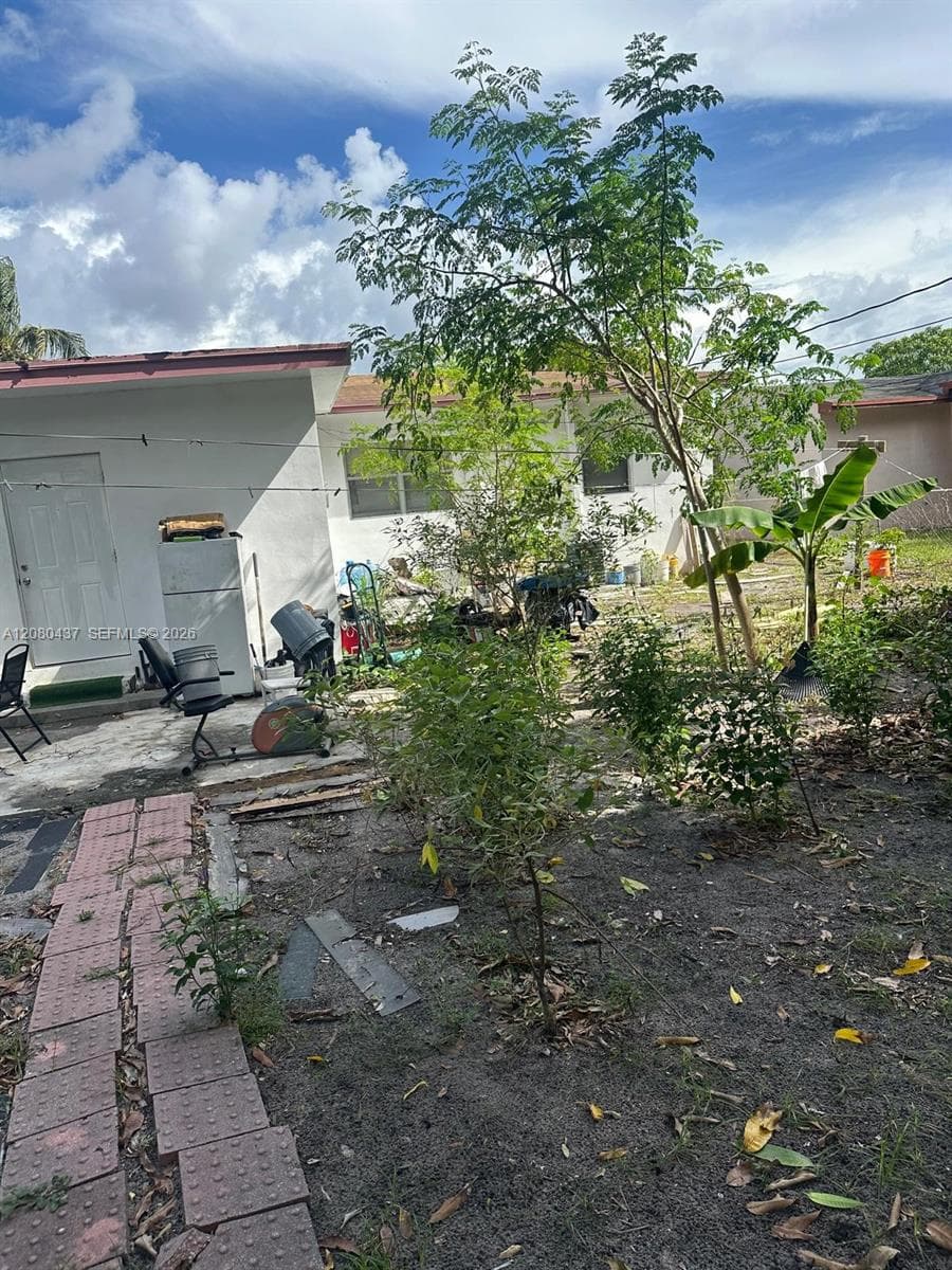 1500 NE 150th St photo 25