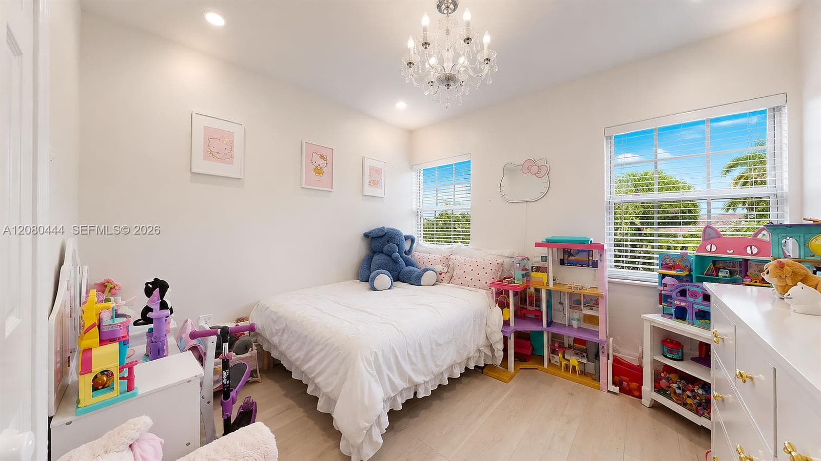 6 Carmona Ave photo 27