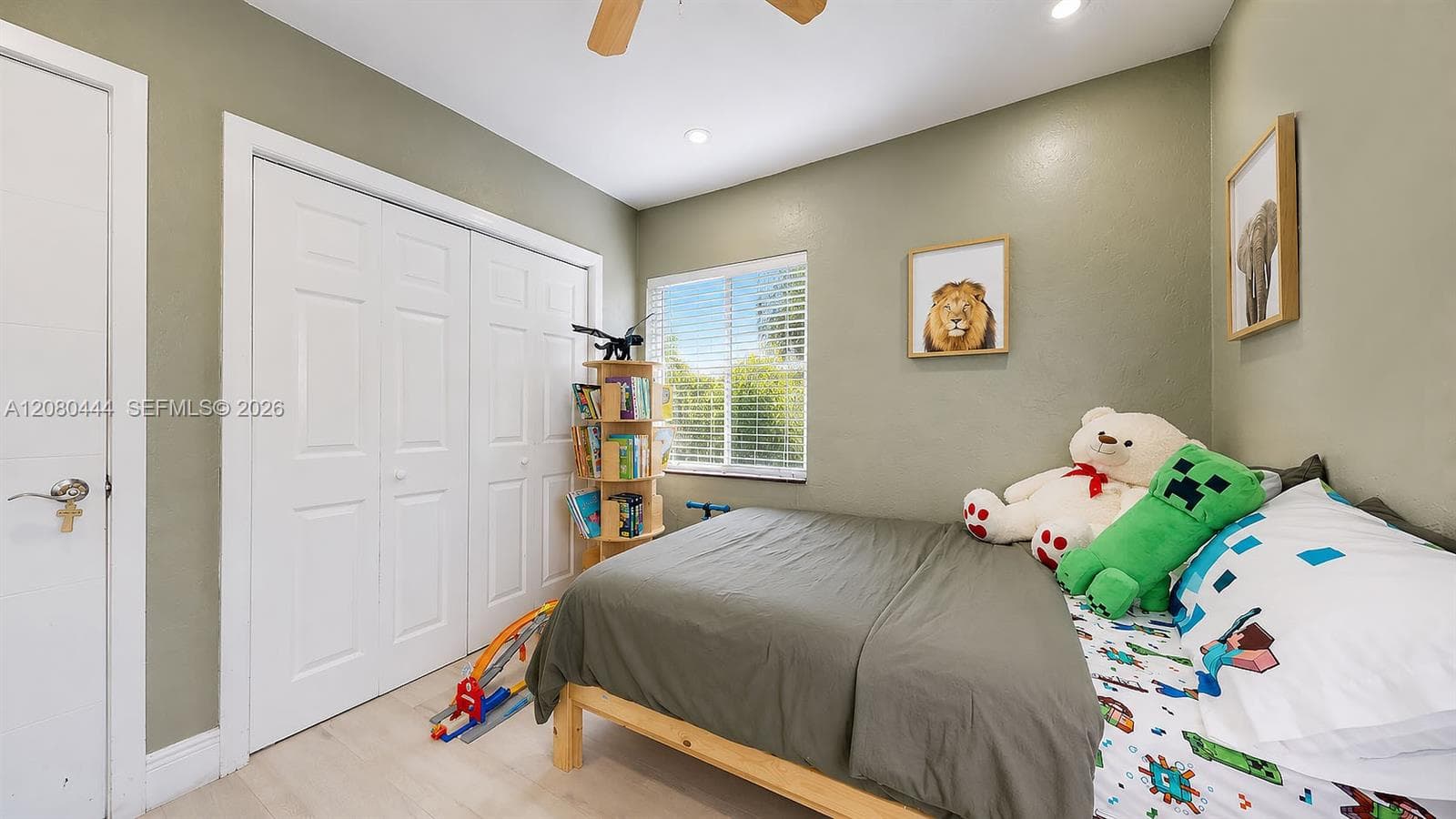 6 Carmona Ave photo 32