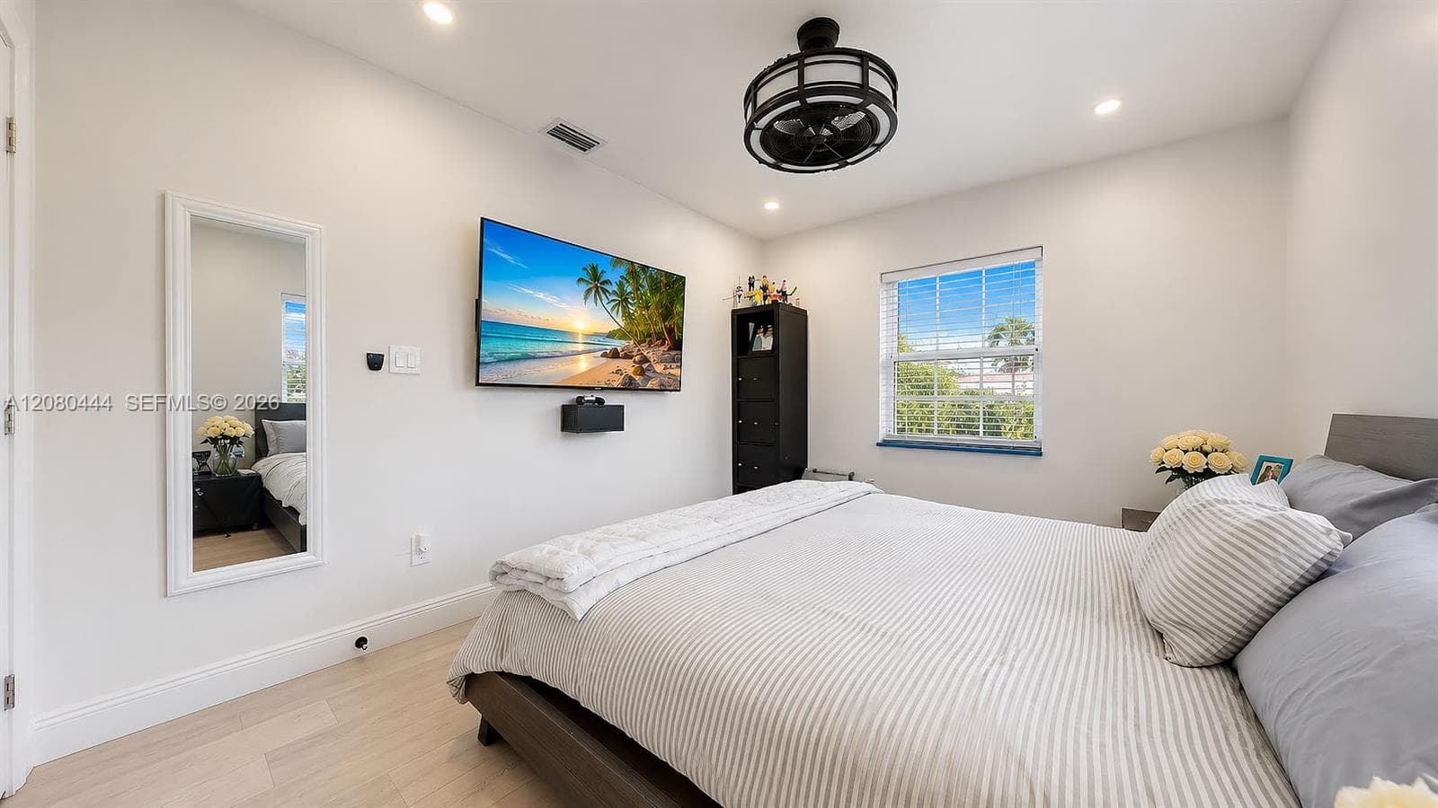 6 Carmona Ave photo 28