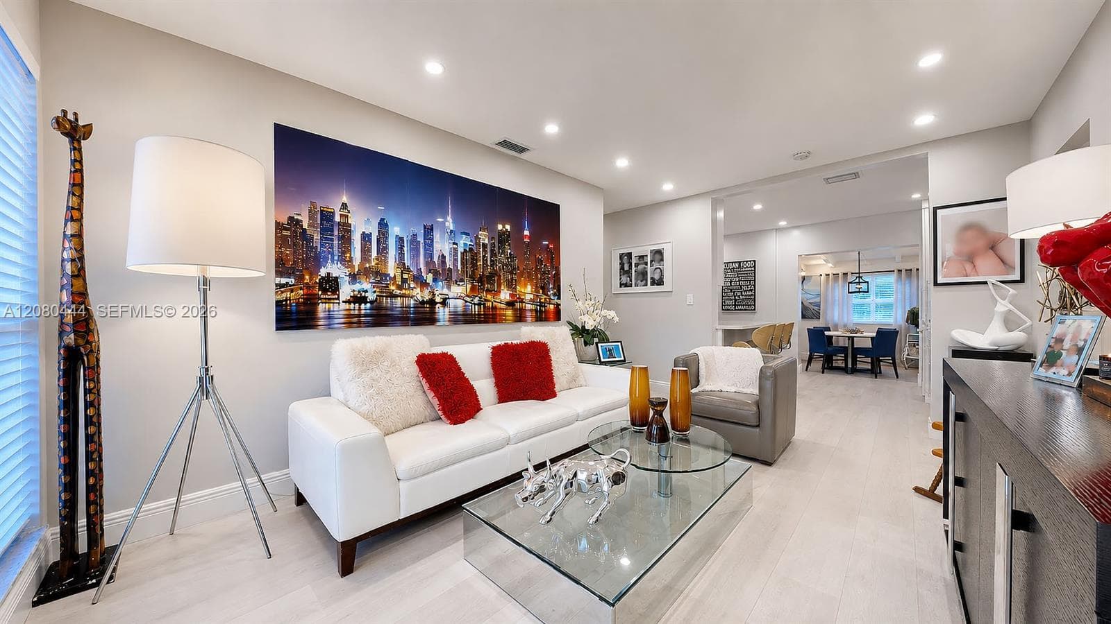 6 Carmona Ave photo 5
