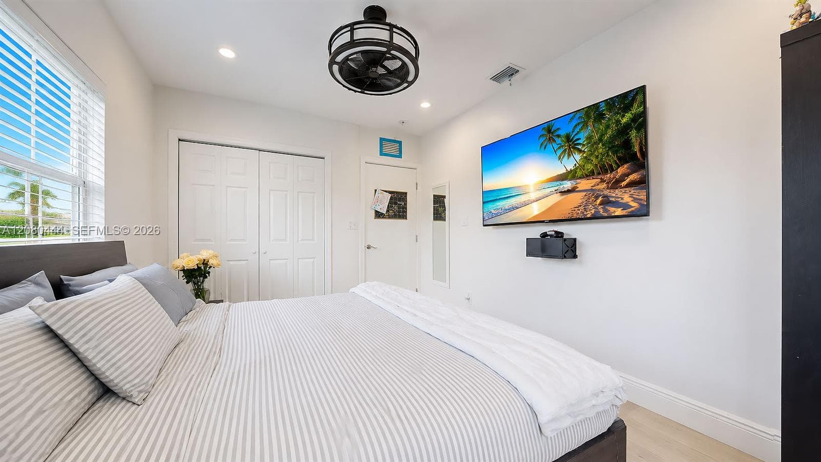 6 Carmona Ave photo 30