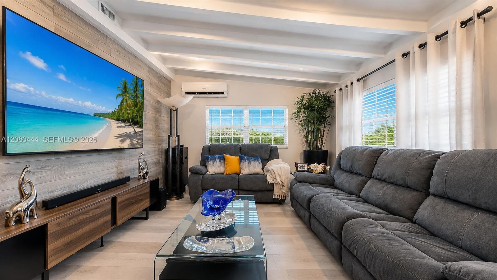 6 Carmona Ave photo 37