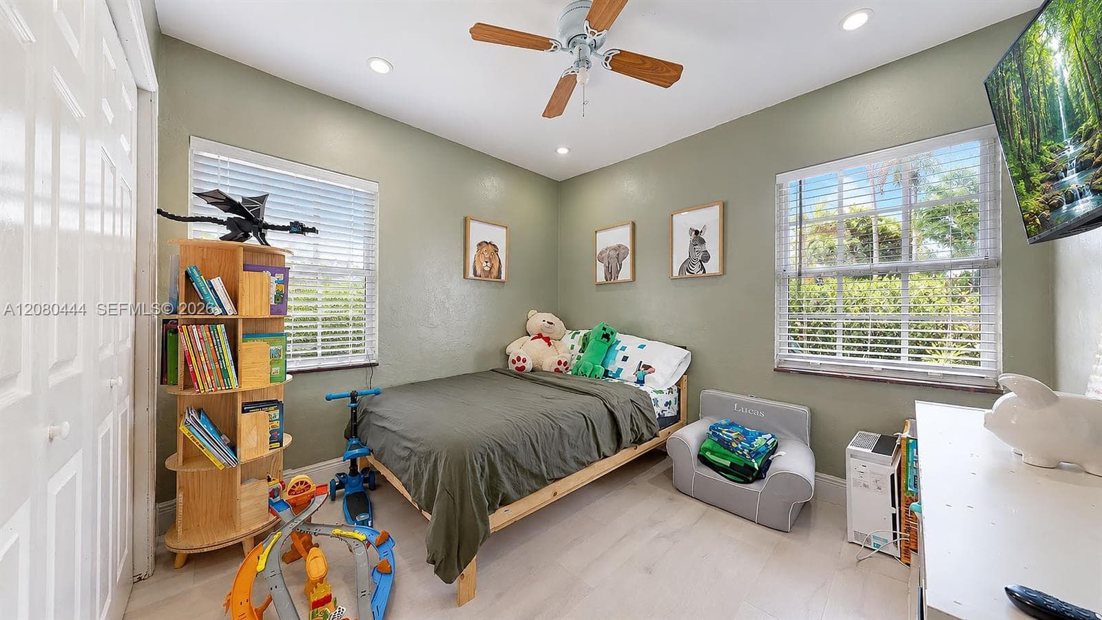 6 Carmona Ave photo 31