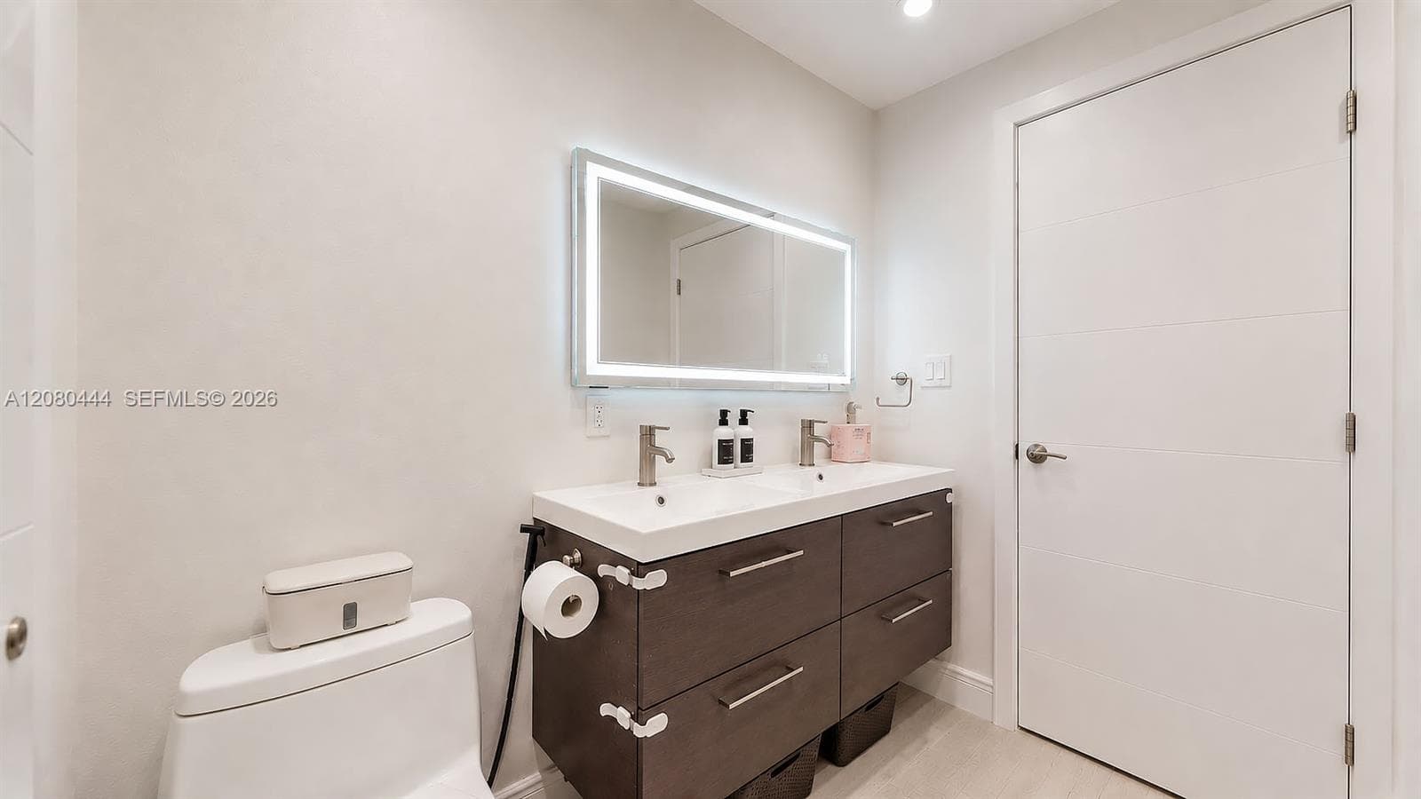 6 Carmona Ave photo 25