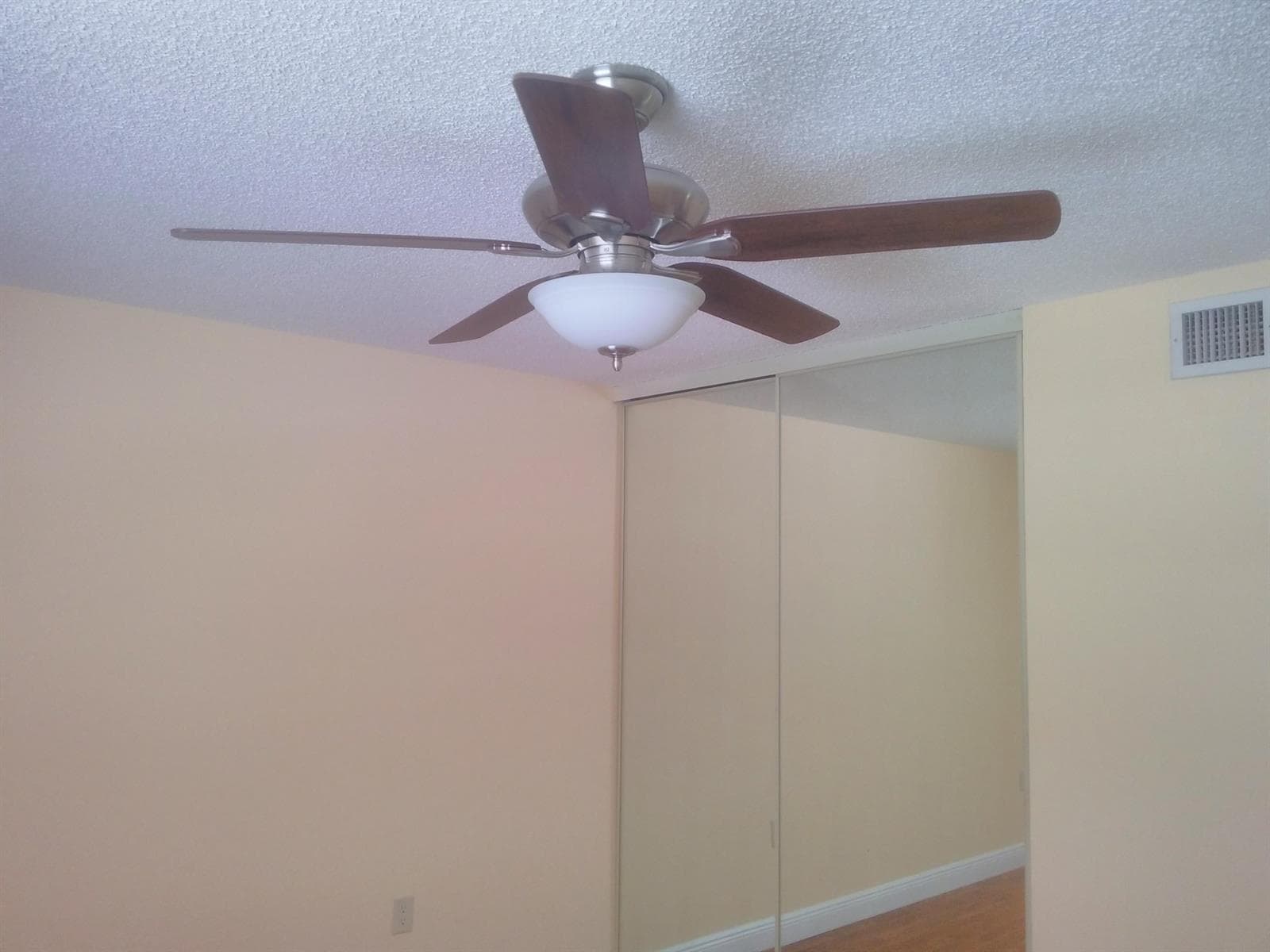 2nd bedroom closet