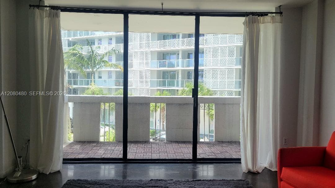 South Bay Club Condo · #342 in Miami Beach - Photo 2
