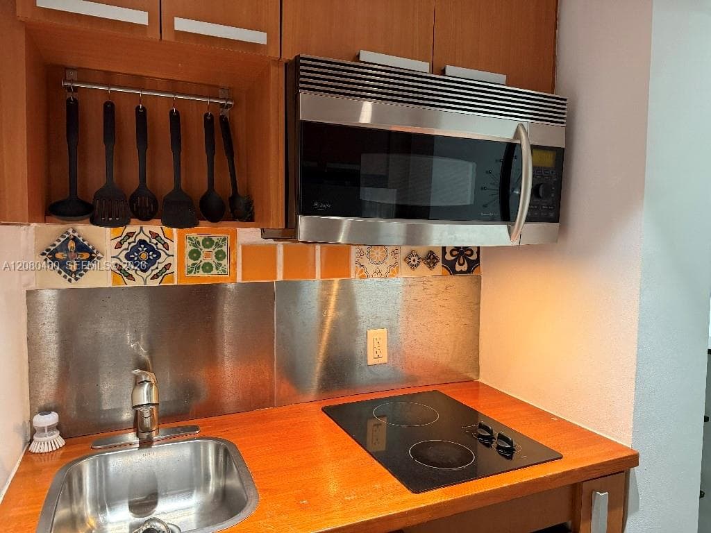 South Bay Club Condo · #342 in Miami Beach - Photo 8