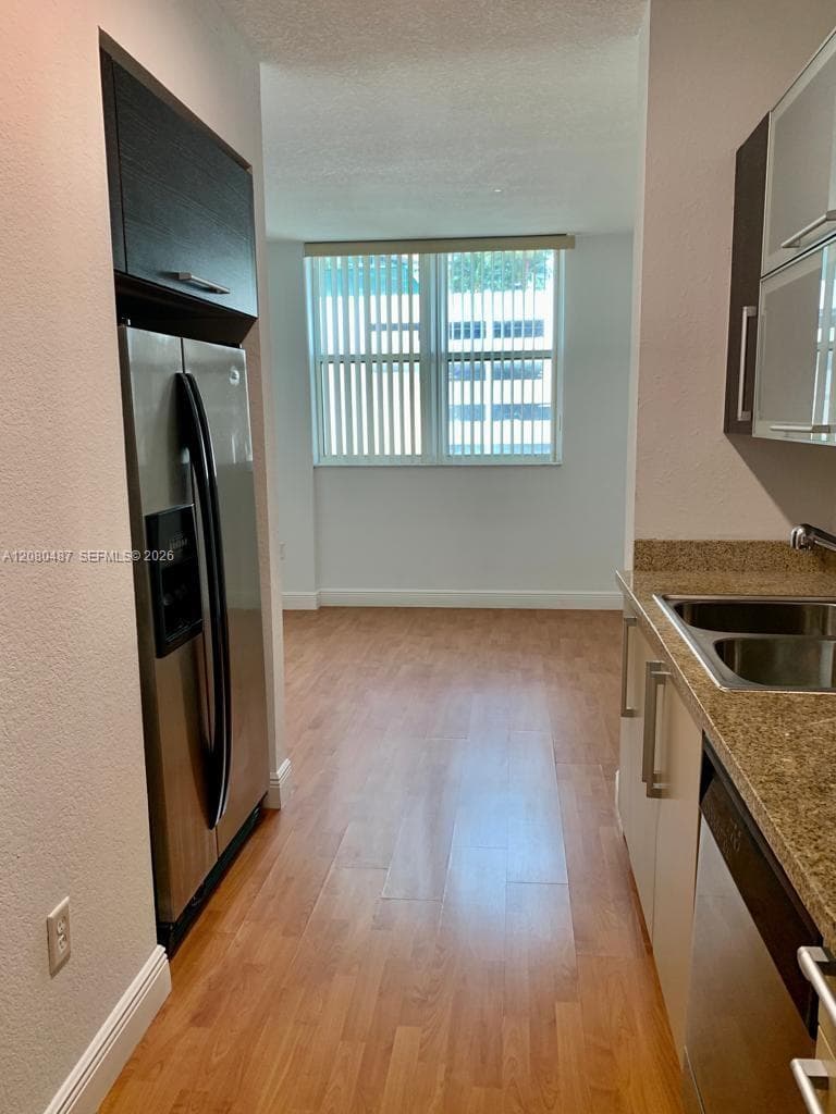 MOON BAY OF MIAMI CONDO · #903 in Miami - Photo 20