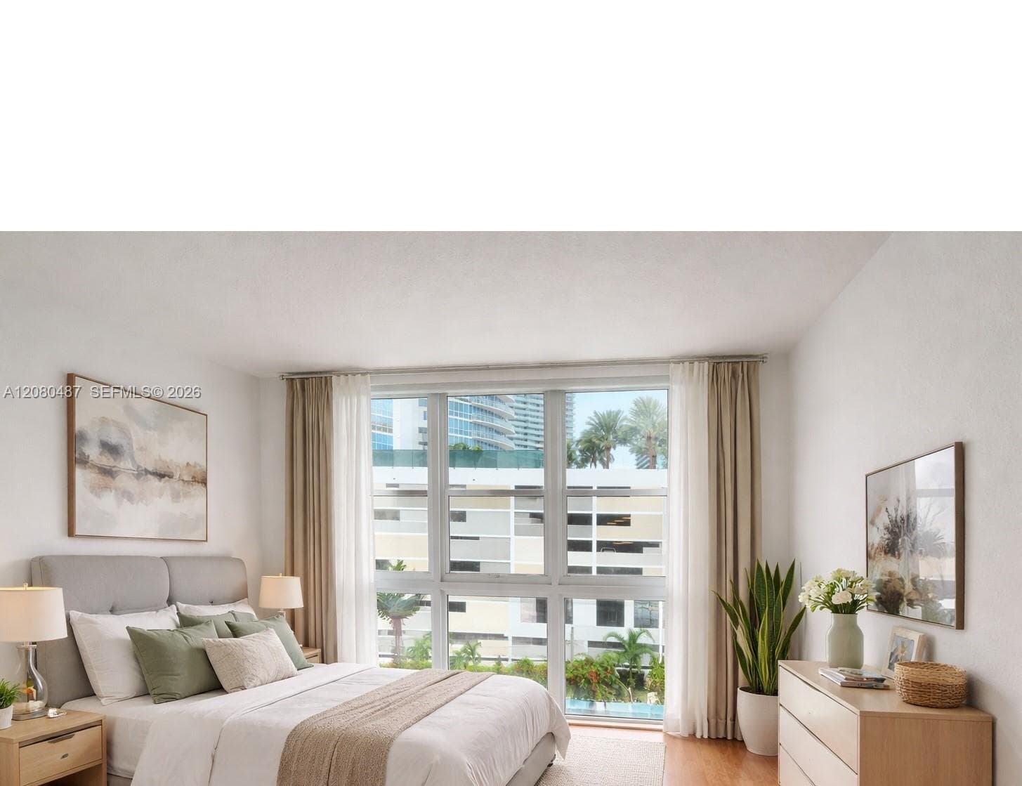 MOON BAY OF MIAMI CONDO · #903 in Miami - Photo 11