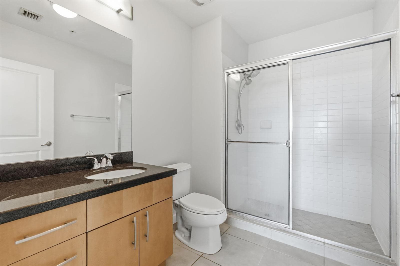 7-web-or-mls-300_S_Australian_Ave_Unit_1
