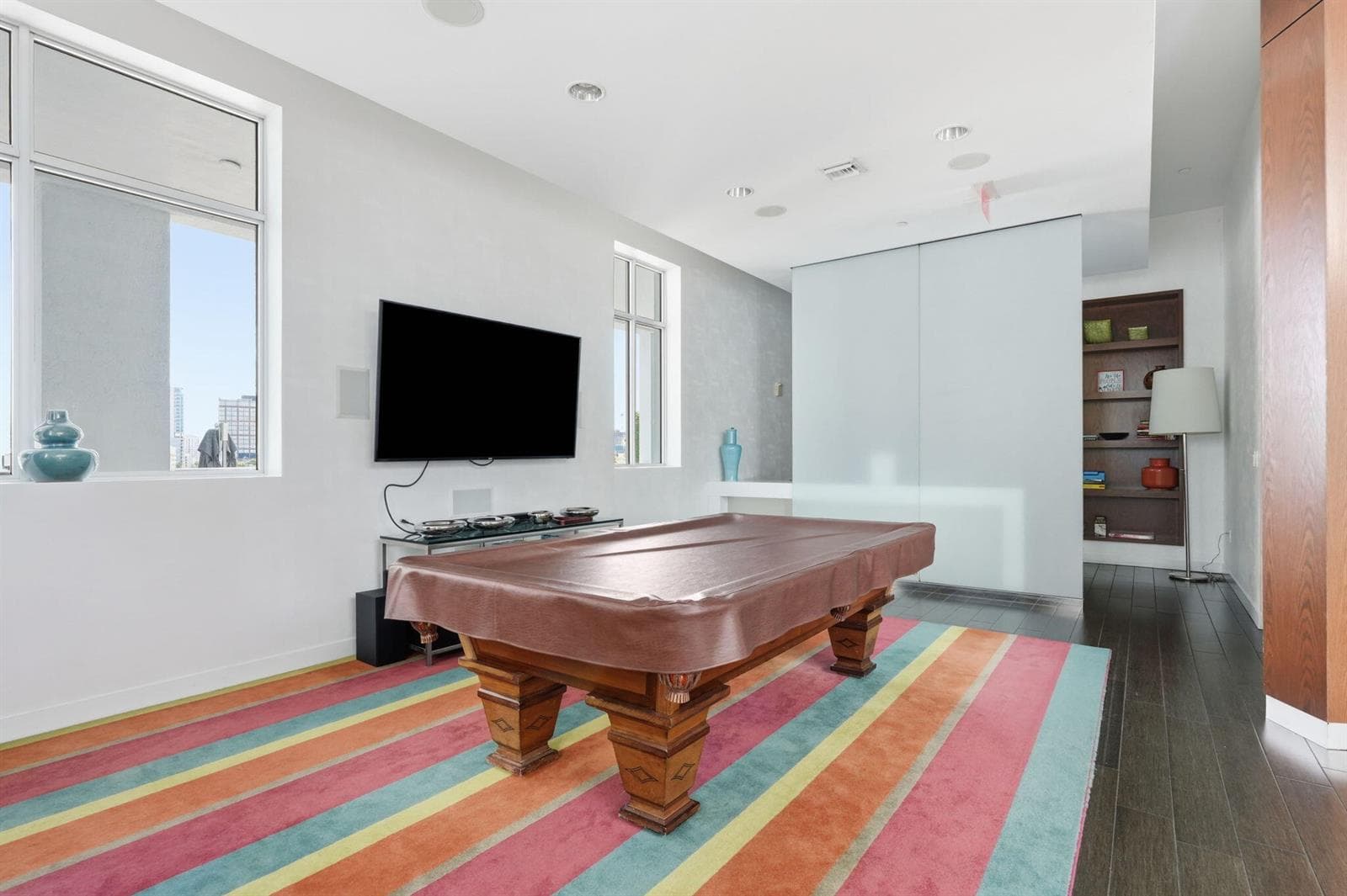 39-web-or-mls-300_S_Australian_Ave_Unit_