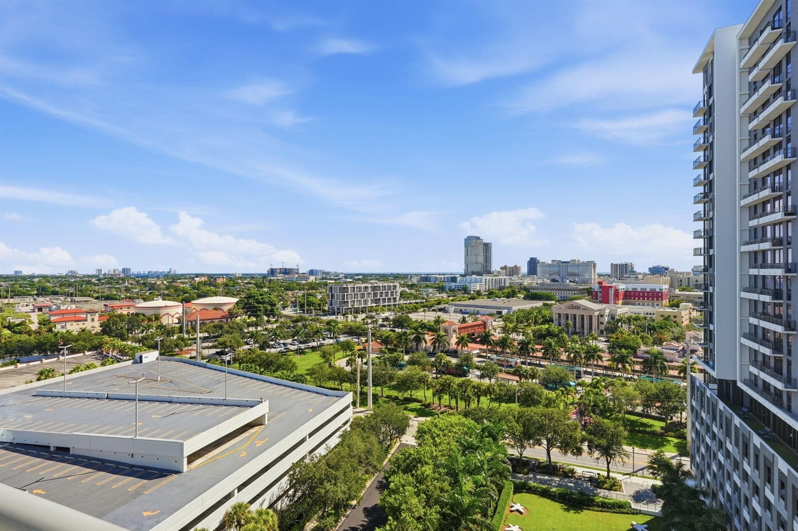 33-web-or-mls-300_S_Australian_Ave_Unit_
