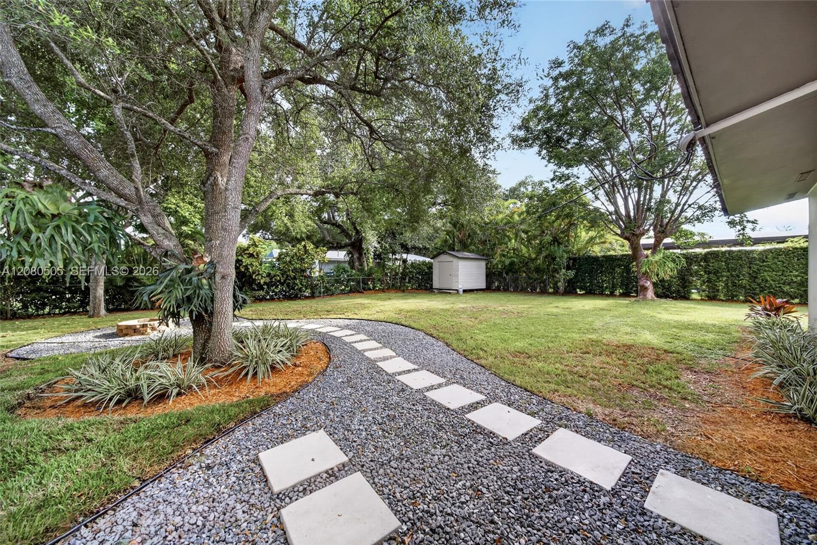 8230 SW 117th Ter photo 36