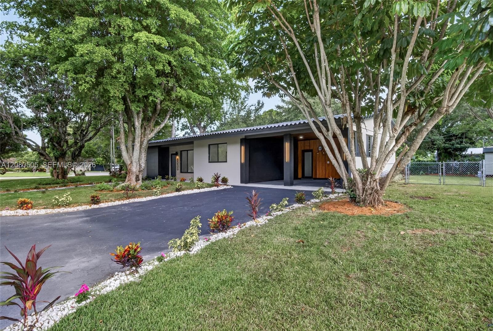 8230 SW 117th Ter photo 44