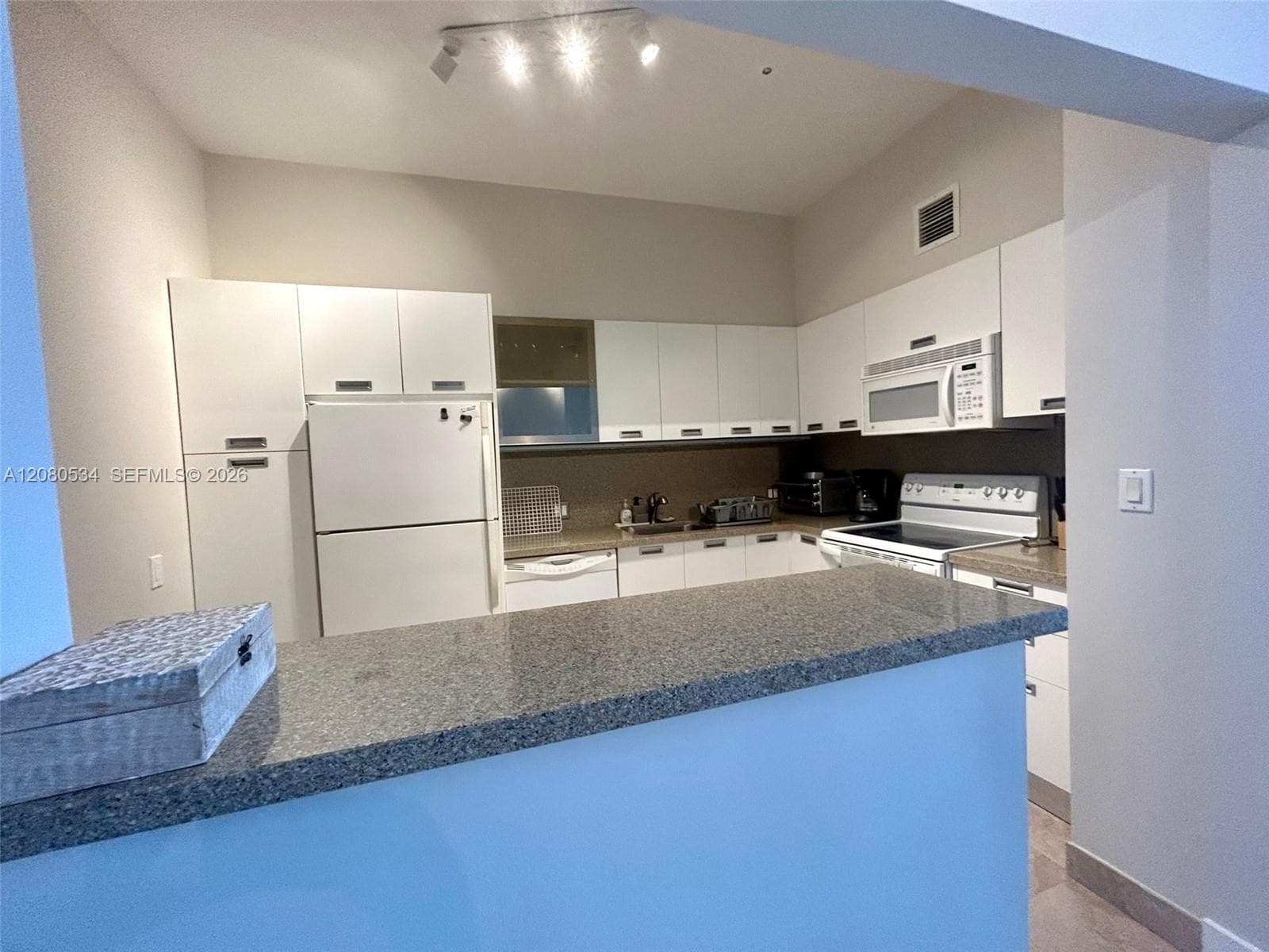 ARLEN HOUSE EAST CONDO · #PH08 in Sunny Isles Beach - Photo 20