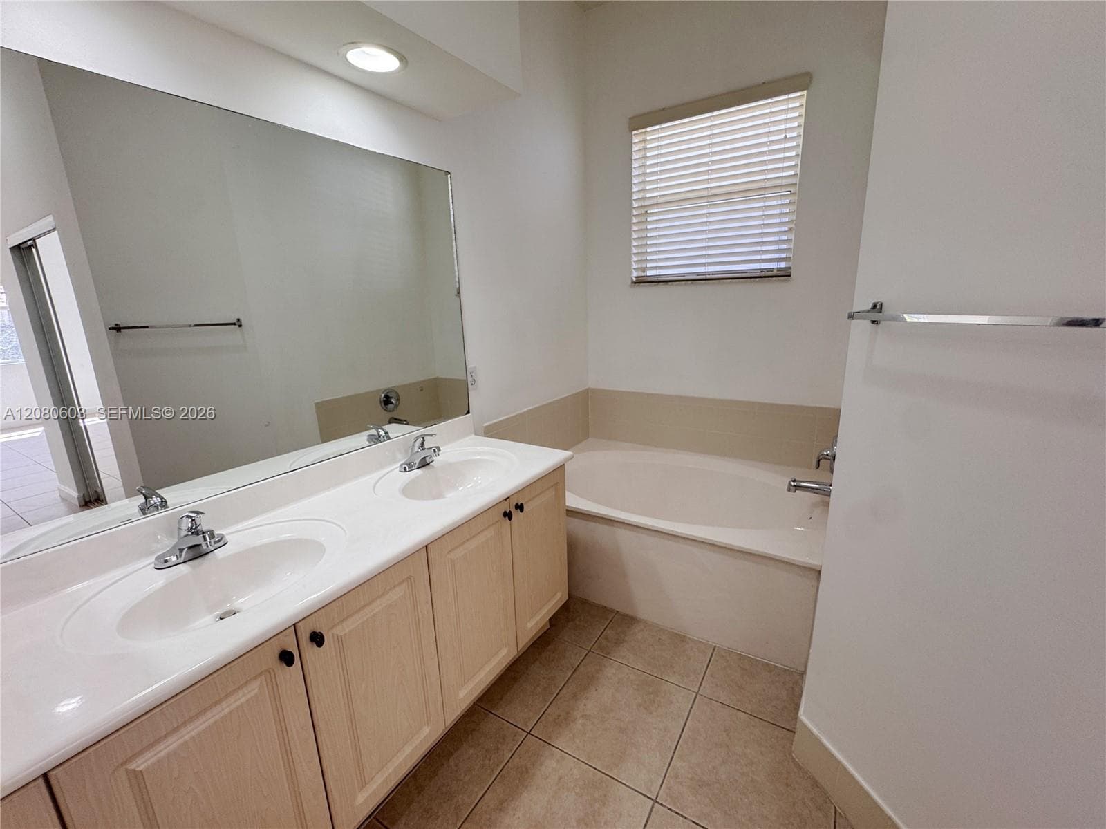 1770 SE 18th Ter photo 20