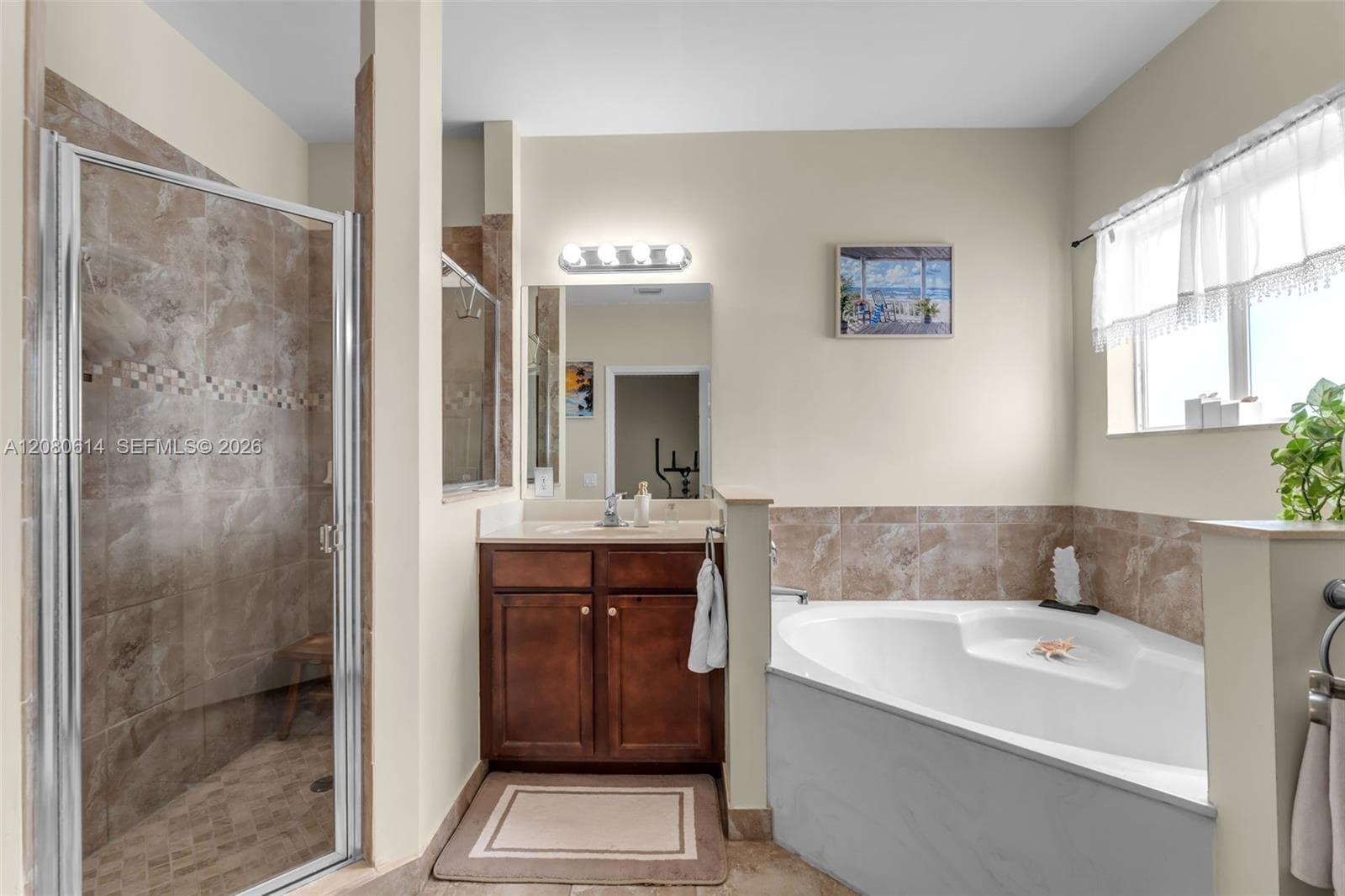 2324 SE 17th Ter photo 13