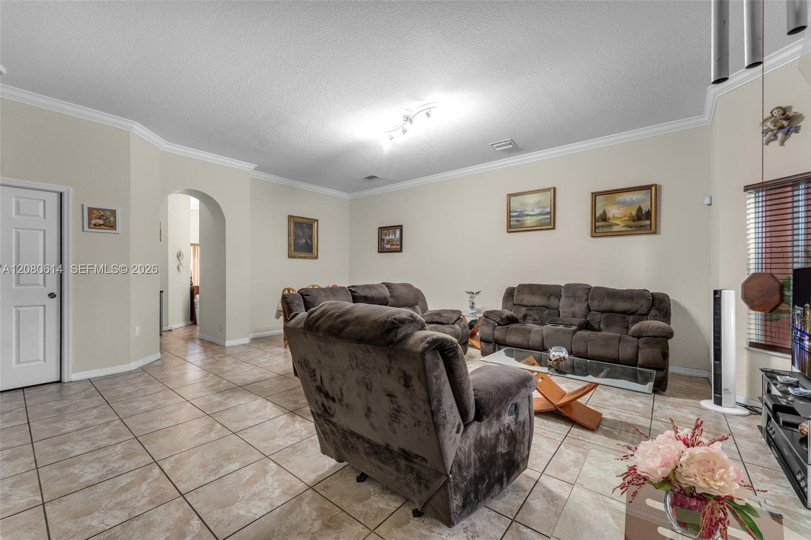 2324 SE 17th Ter photo 3