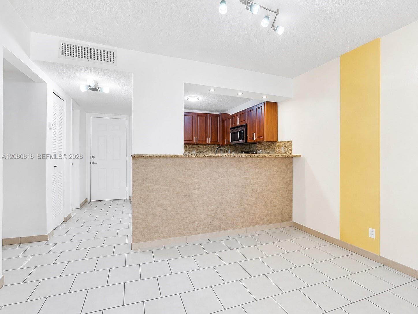 PALM-EAST GARDENS CONDO · #2305 in Hialeah - Photo 4