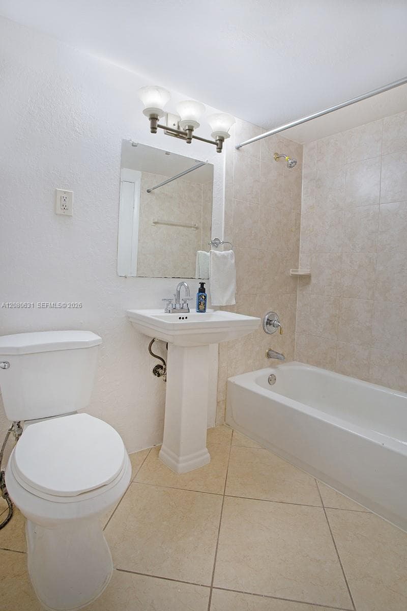SEVILLA COURTS CONDO · #6 in Fort Lauderdale - Photo 15