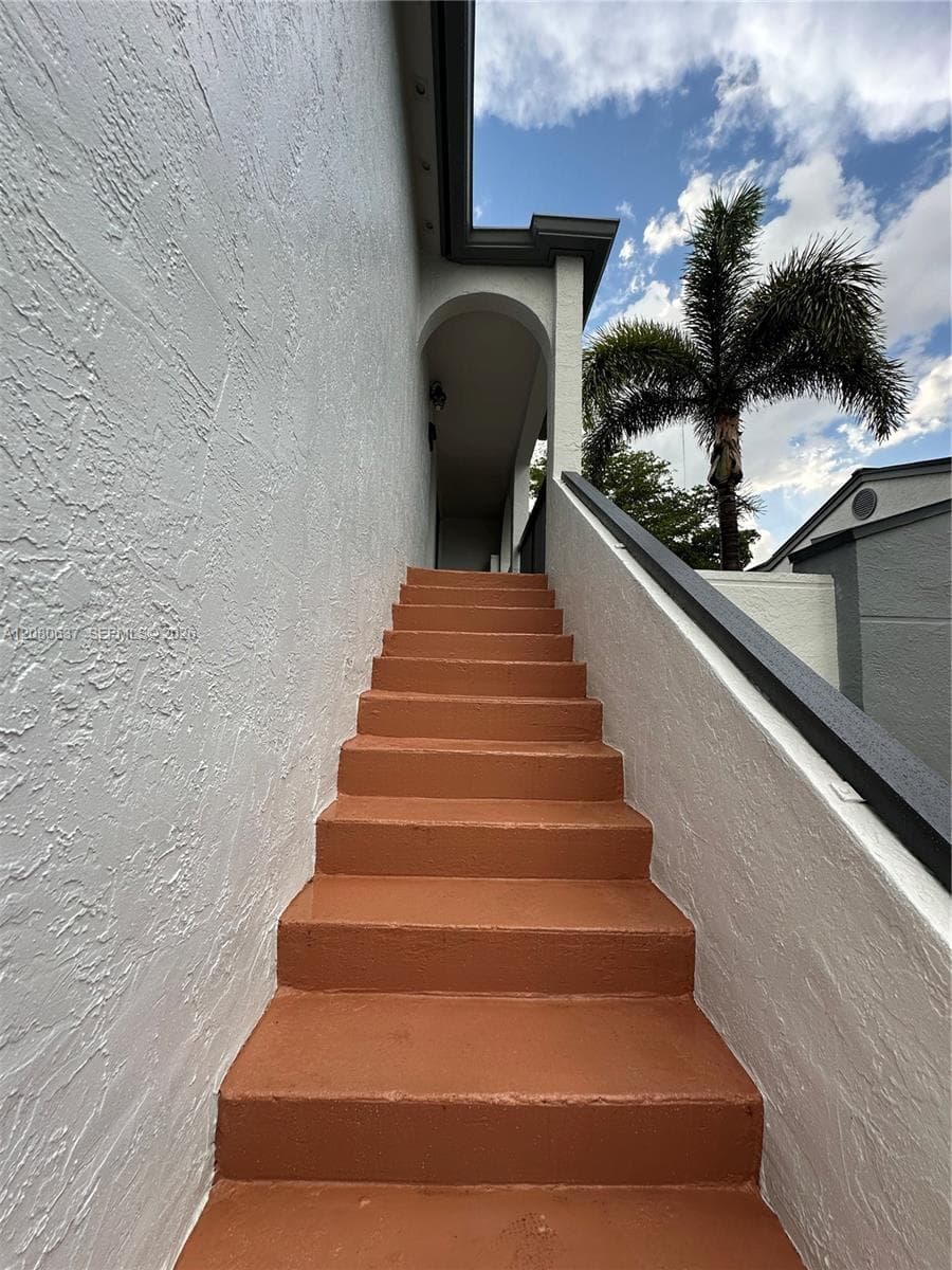 MOORS POINTE CONDO · #8-17 in Hialeah - Photo 2