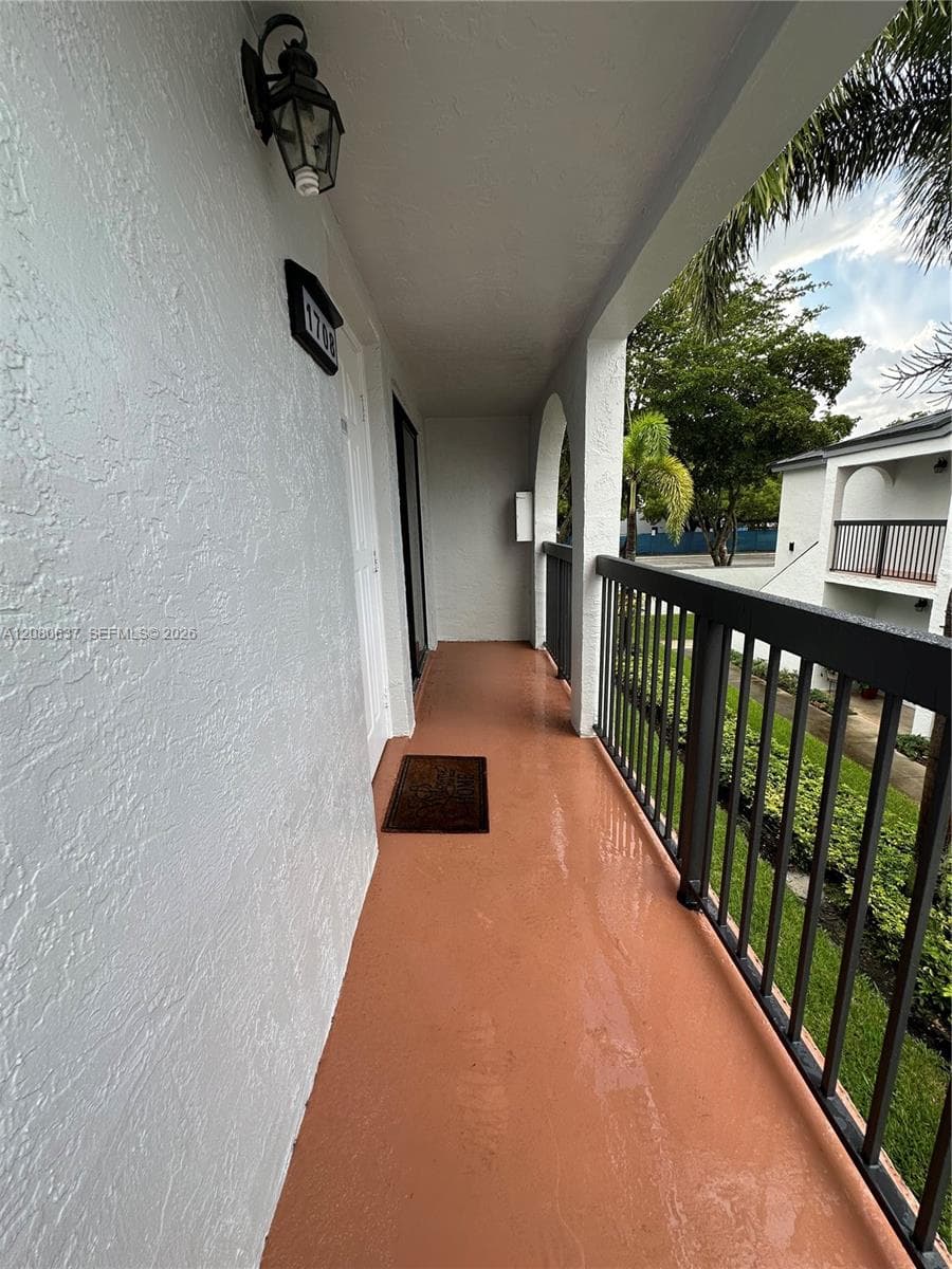 MOORS POINTE CONDO · #8-17 in Hialeah - Photo 17