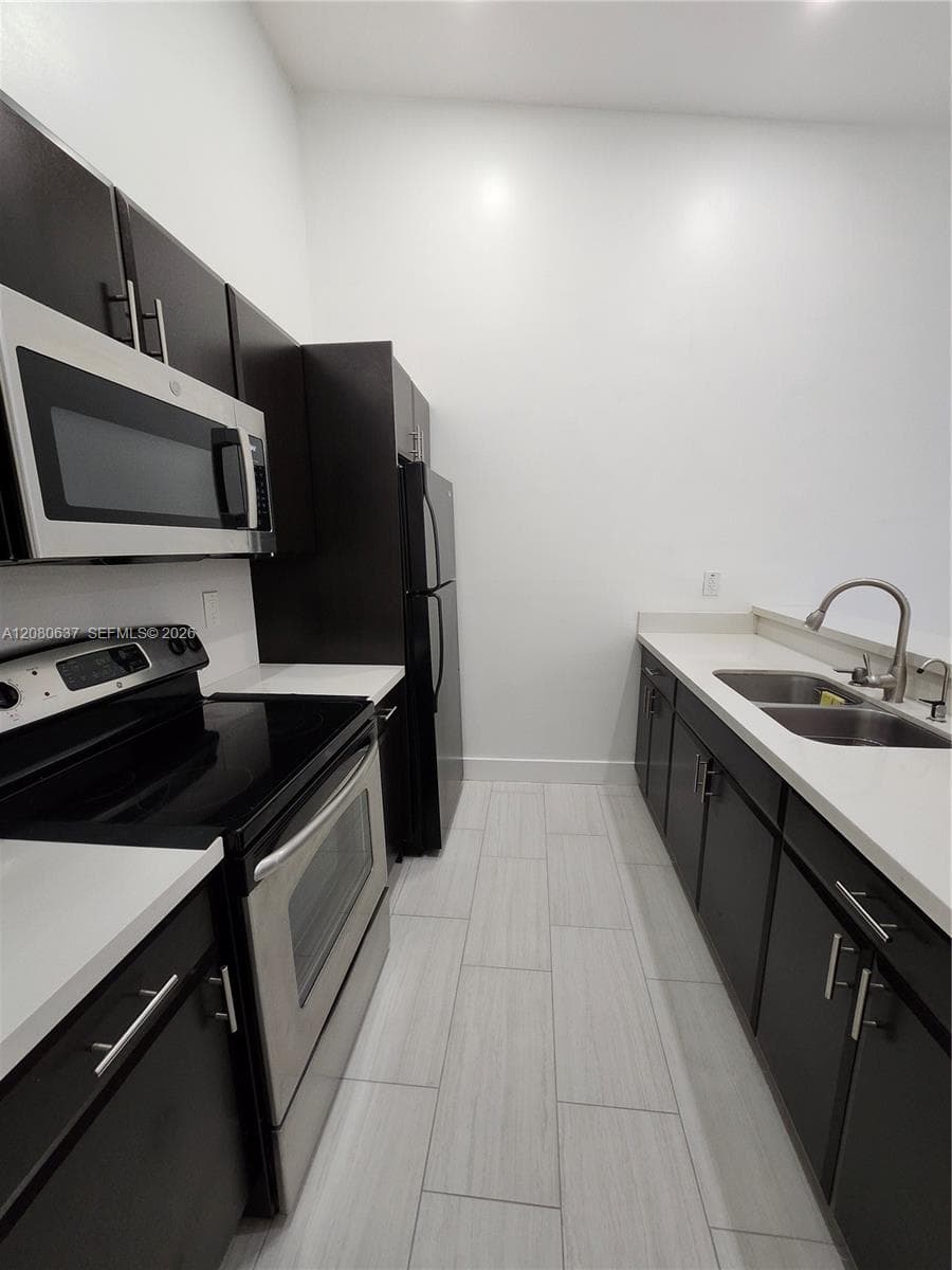 MOORS POINTE CONDO · #8-17 in Hialeah - Photo 5