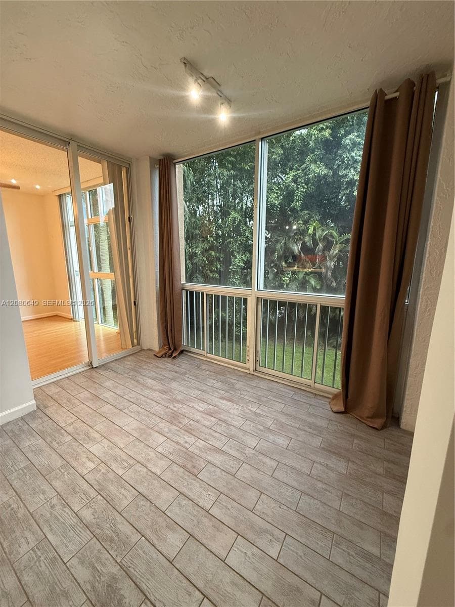 DORAL HOUSE CONDO NO 1 · #212 in Doral - Photo 3